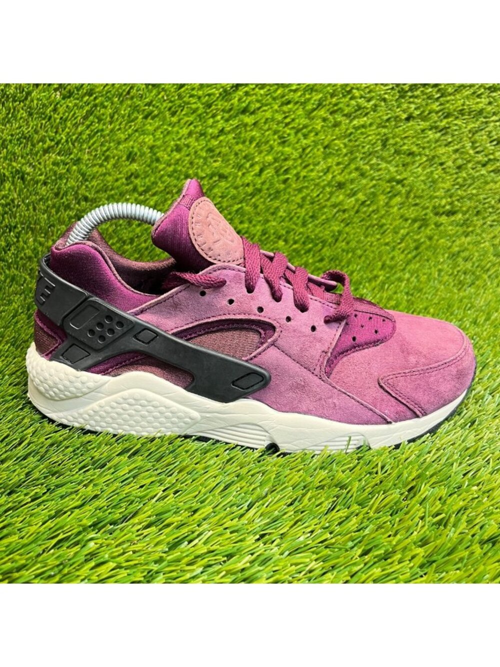 Nike Air Huarache Premium Mens Size 8 Purple Walking Running Shoes Sneakers